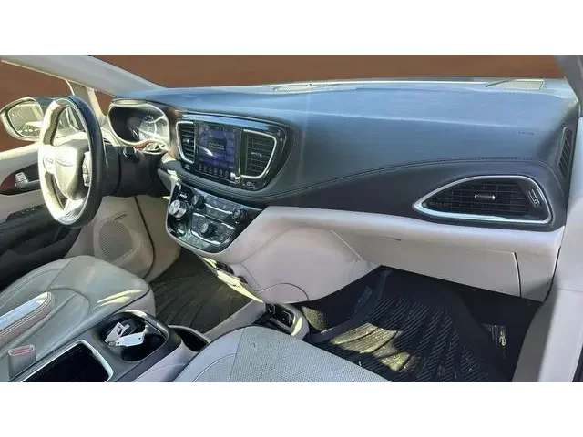 SEMINUEVOS CHRYSLER Pacifica a Estados en autogozo