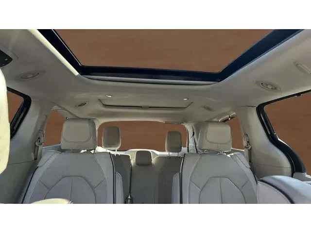 SEMINUEVOS CHRYSLER Pacifica a Estados en autogozo