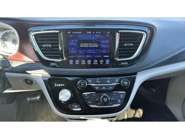 SEMINUEVOS CHRYSLER Pacifica a Estados en autogozo