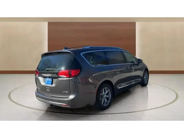 SEMINUEVOS CHRYSLER Pacifica a Estados en autogozo