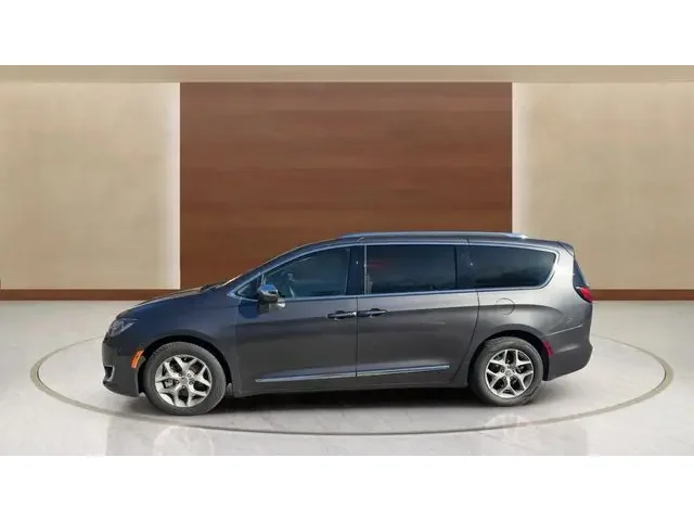 SEMINUEVOS CHRYSLER Pacifica a Estados en autogozo