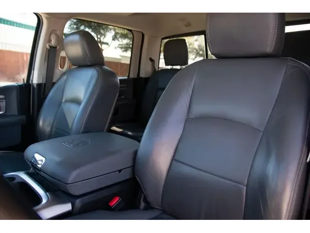 SEMINUEVOS RAM 1500 Crew Cab a Estados en autogozo
