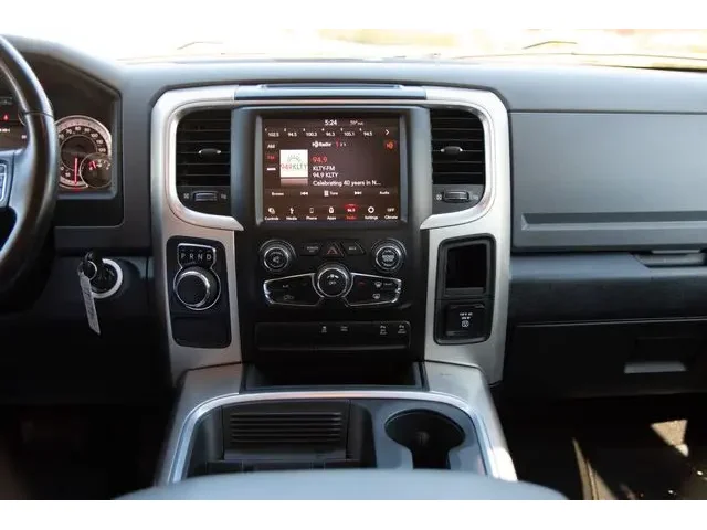SEMINUEVOS RAM 1500 Crew Cab a Estados en autogozo