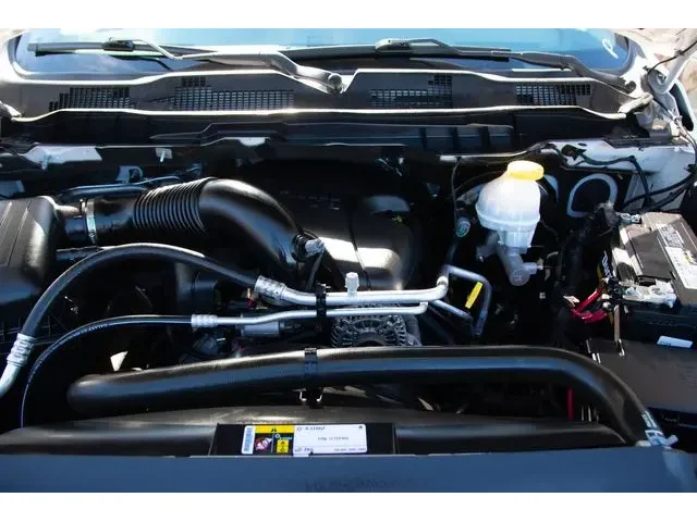 SEMINUEVOS RAM 1500 Crew Cab a Estados en autogozo