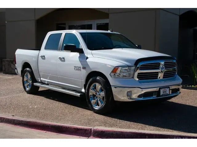 SEMINUEVOS RAM 1500 Crew Cab a Estados en autogozo