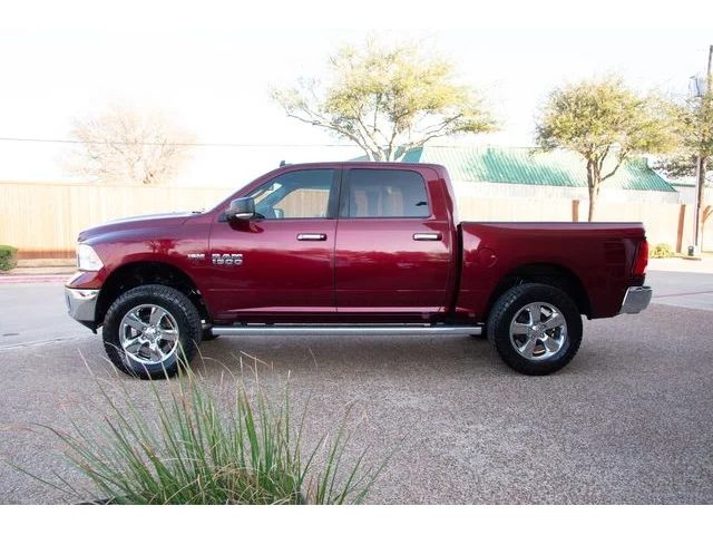 SEMINUEVOS RAM 1500 Crew Cab a Estados en autogozo
