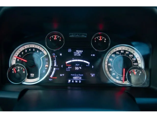 SEMINUEVOS RAM 1500 Crew Cab a Estados en autogozo