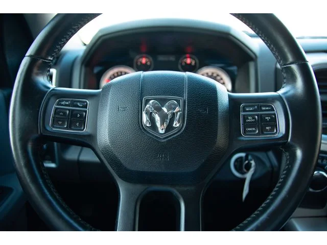 SEMINUEVOS RAM 1500 Crew Cab a Estados en autogozo