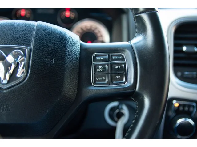 SEMINUEVOS RAM 1500 Crew Cab a Estados en autogozo