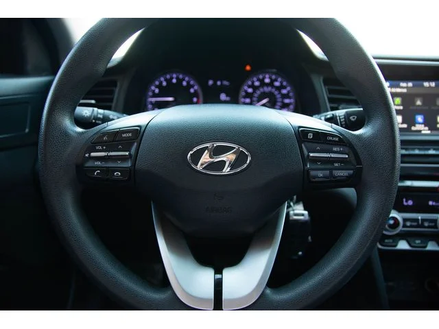 SEMINUEVOS HYUNDAI ELANTRA a Estados en autogozo