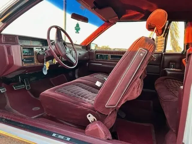 SEMINUEVOS CADILLAC DeVille a Estados en autogozo