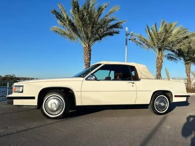 SEMINUEVOS CADILLAC DeVille a Estados en autogozo