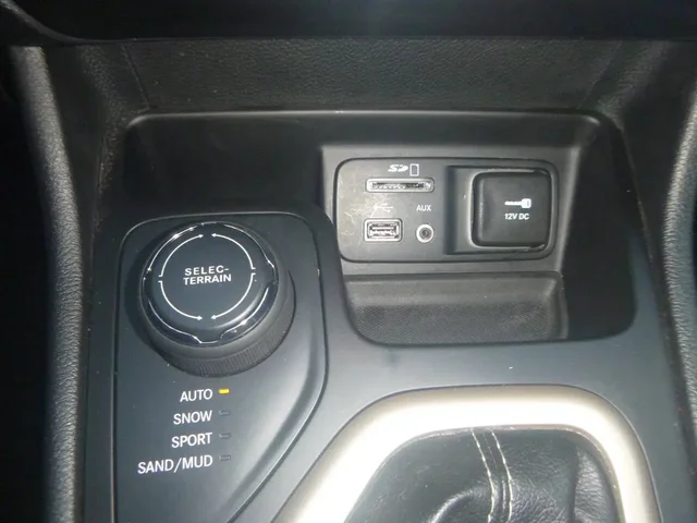 SEMINUEVOS JEEP Cherokee a Estados en autogozo
