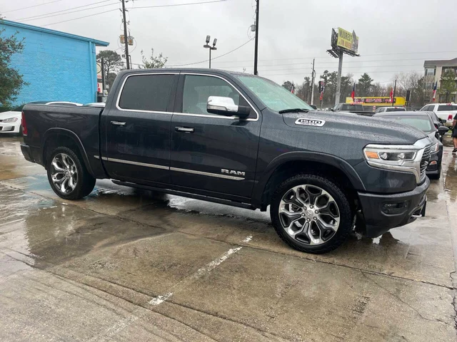 SEMINUEVOS RAM 1500 a Estados en autogozo