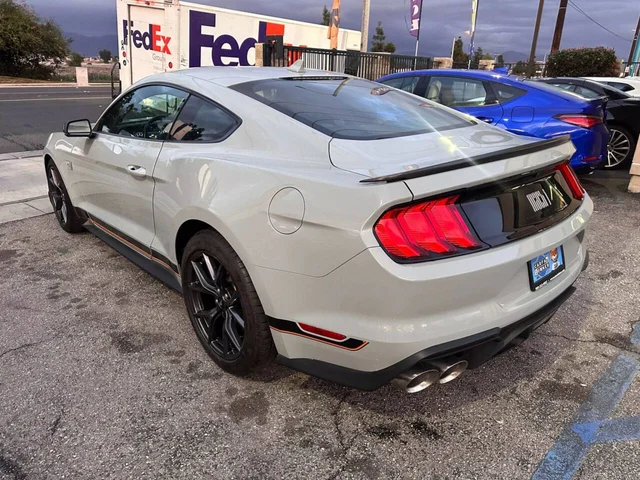 SEMINUEVOS FORD Mustang a Estados en autogozo