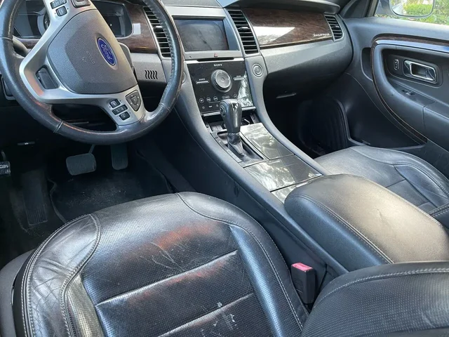 SEMINUEVOS FORD Taurus a Estados en autogozo