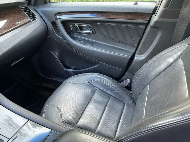 SEMINUEVOS FORD Taurus a Estados en autogozo