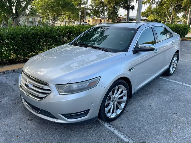 SEMINUEVOS FORD Taurus a Estados en autogozo