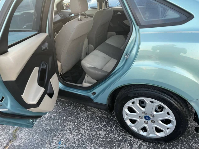 SEMINUEVOS FORD Focus a Estados en autogozo