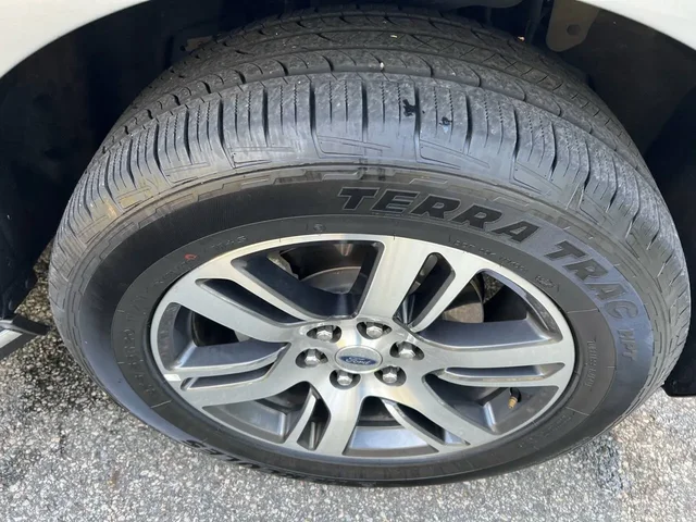 SEMINUEVOS FORD Expedition MAX a Estados en autogozo