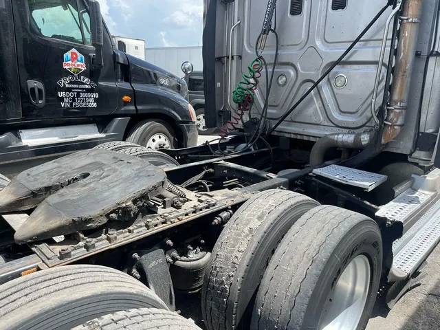 SEMINUEVOS FREIGHTLINER Cascadia a Estados en autogozo