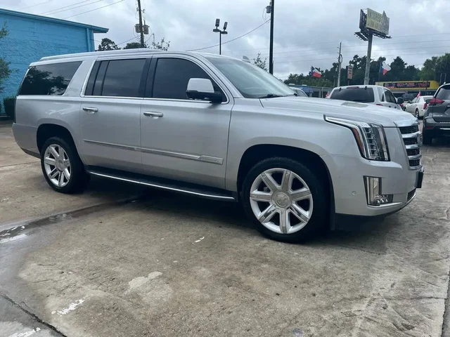 SEMINUEVOS CADILLAC Escalade ESV a Estados en autogozo