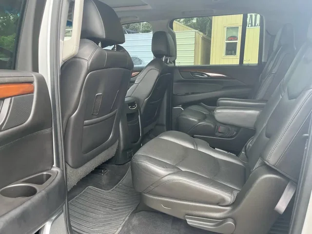 SEMINUEVOS CADILLAC Escalade ESV a Estados en autogozo