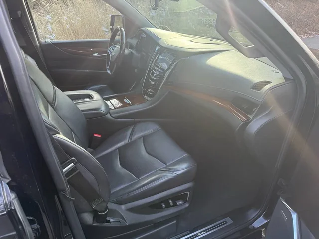 SEMINUEVOS CADILLAC Escalade ESV a Estados en autogozo