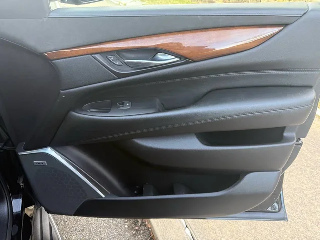 SEMINUEVOS CADILLAC Escalade ESV a Estados en autogozo