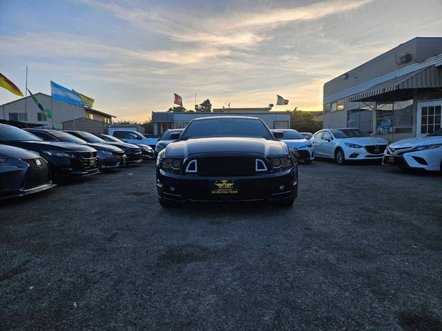 SEMINUEVOS FORD Mustang a Estados en autogozo