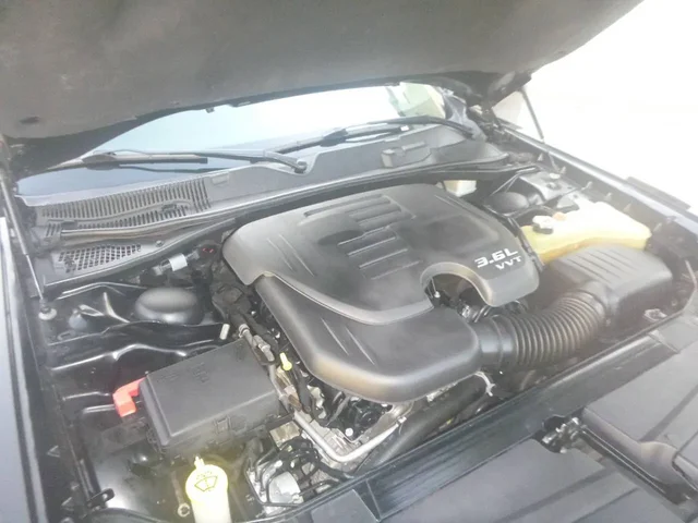 SEMINUEVOS DODGE Challenger a Estados en autogozo