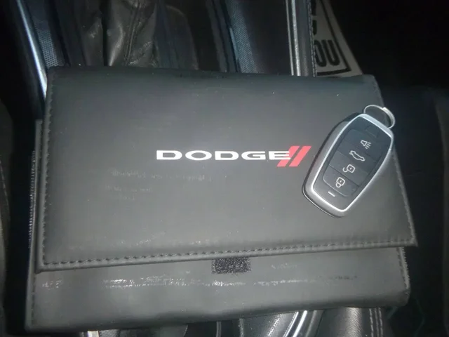 SEMINUEVOS DODGE Challenger a Estados en autogozo