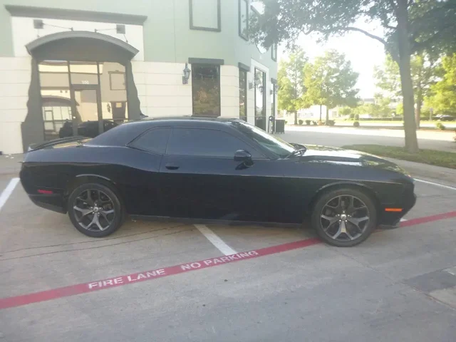 SEMINUEVOS DODGE Challenger a Estados en autogozo
