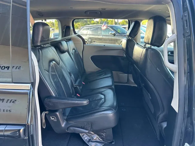 SEMINUEVOS CHRYSLER Pacifica a Estados en autogozo