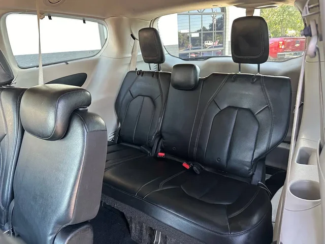 SEMINUEVOS CHRYSLER Pacifica a Estados en autogozo