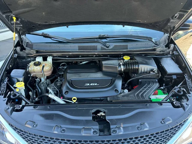 SEMINUEVOS CHRYSLER Pacifica a Estados en autogozo