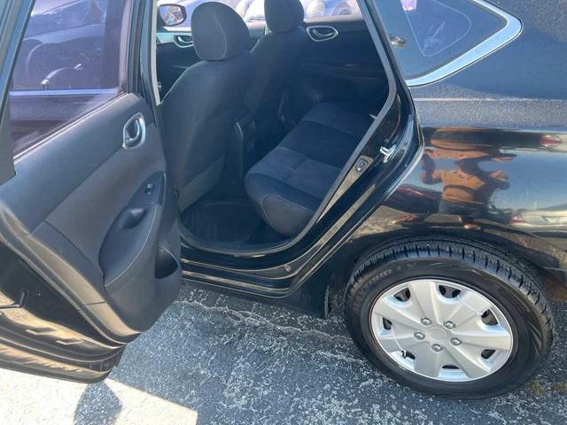 SEMINUEVOS NISSAN Sentra a Estados en autogozo