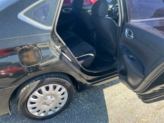 SEMINUEVOS NISSAN Sentra a Estados en autogozo