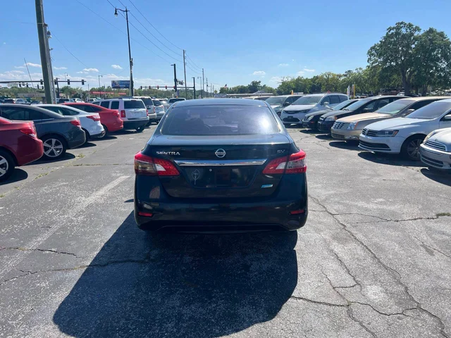 SEMINUEVOS NISSAN Sentra a Estados en autogozo