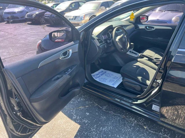 SEMINUEVOS NISSAN Sentra a Estados en autogozo