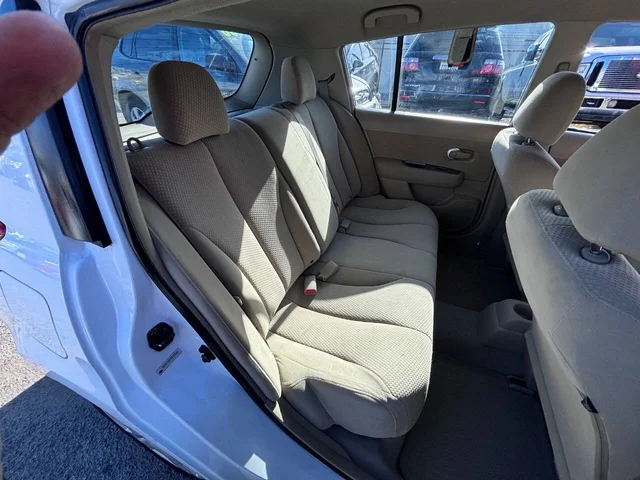 SEMINUEVOS NISSAN Versa a Estados en autogozo