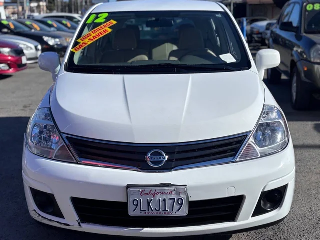 SEMINUEVOS NISSAN Versa a Estados en autogozo