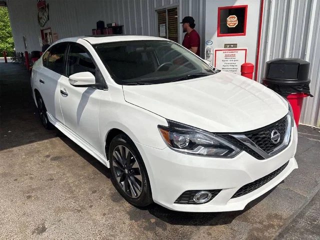SEMINUEVOS NISSAN Sentra a Estados en autogozo