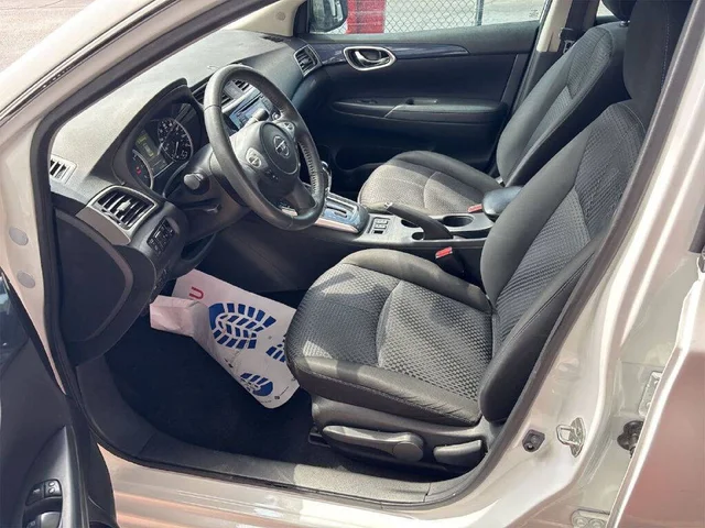 SEMINUEVOS NISSAN Sentra a Estados en autogozo