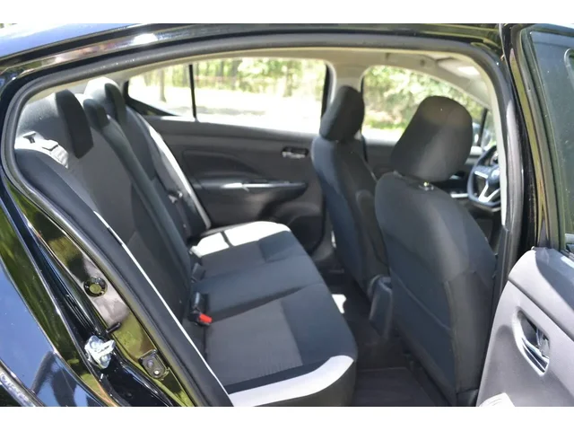 SEMINUEVOS NISSAN Versa a Estados en autogozo