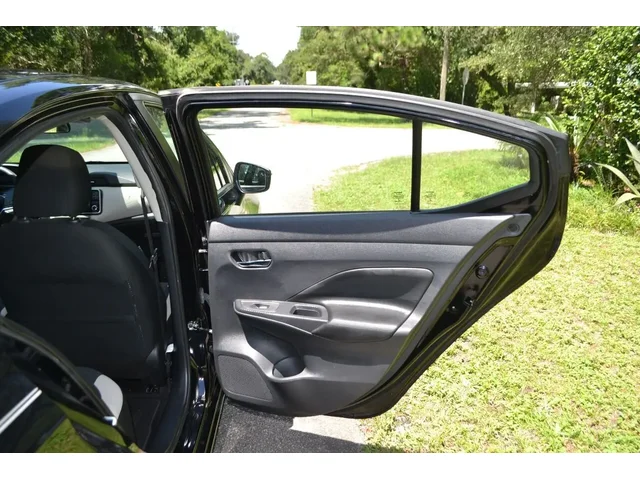 SEMINUEVOS NISSAN Versa a Estados en autogozo