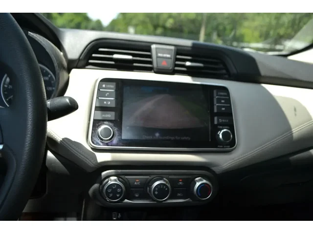SEMINUEVOS NISSAN Versa a Estados en autogozo