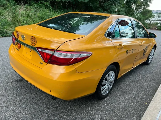 SEMINUEVOS TOYOTA Camry a Estados en autogozo