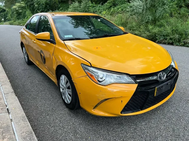 SEMINUEVOS TOYOTA Camry a Estados en autogozo