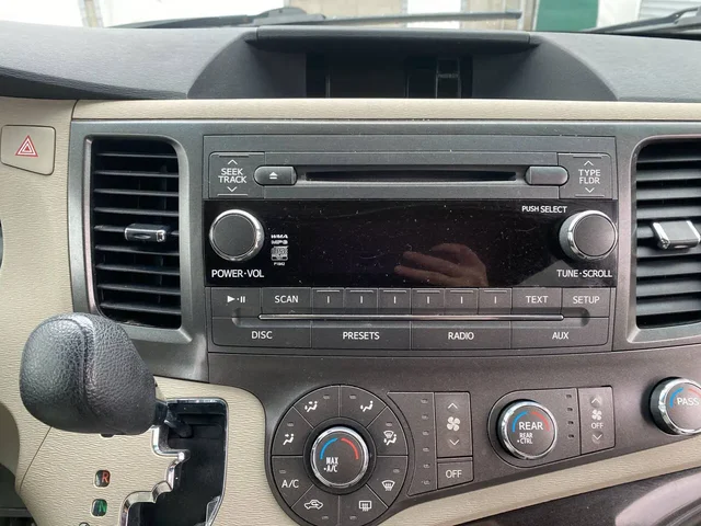 SEMINUEVOS TOYOTA Sienna a Estados en autogozo